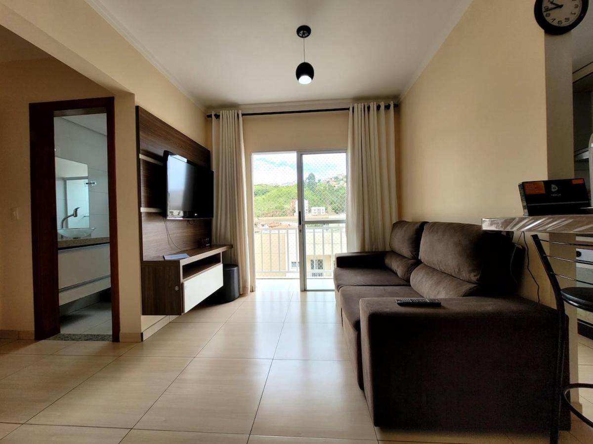 Grande Apt No Centro C/ Cozinha Completa Varanda Pocos de Caldas Luaran gambar