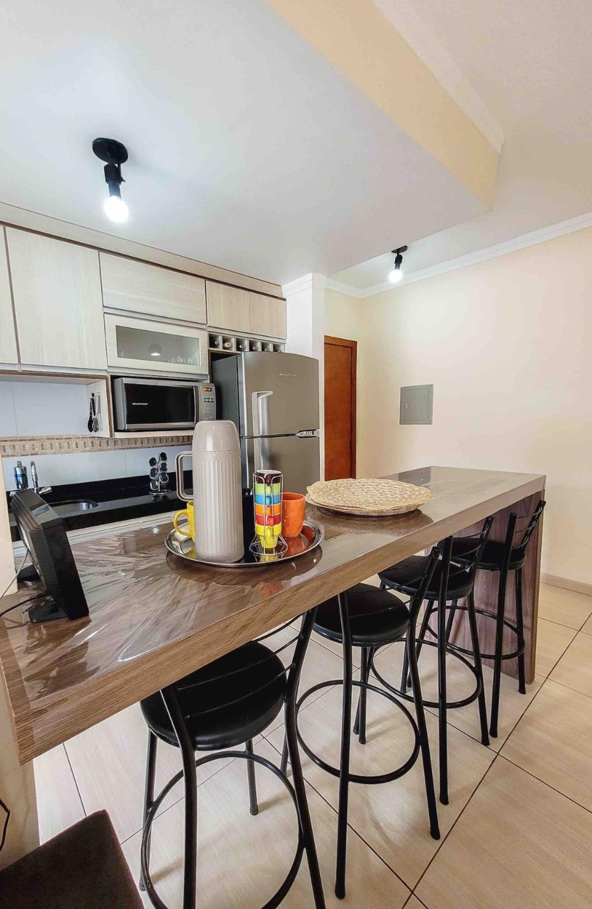 Grande Apt No Centro C/ Cozinha Completa Varanda Pocos de Caldas Luaran gambar