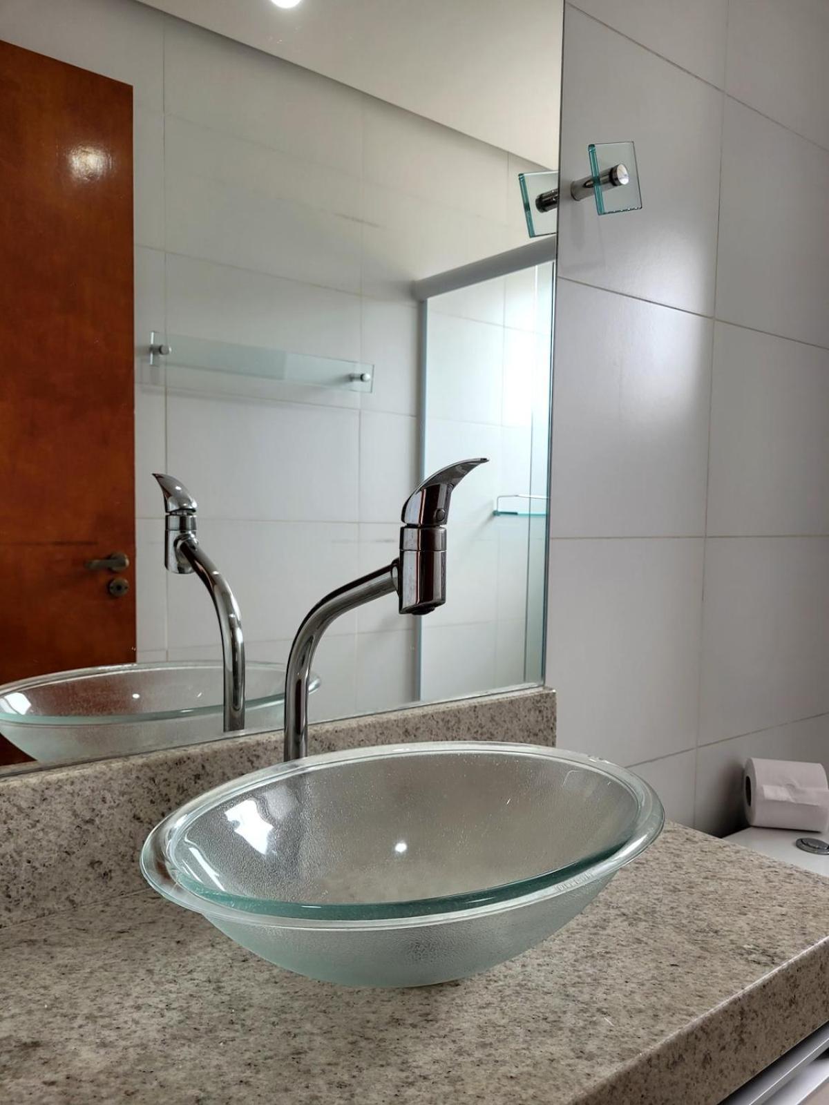 Grande Apt No Centro C/ Cozinha Completa Varanda Pocos de Caldas Luaran gambar